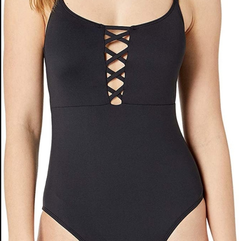 La Blanca Women's Strappy Tummy Con One Piece Swimsuit Black